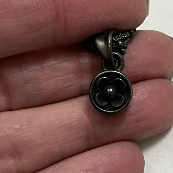 2 sided pendant- blue tigers eye & flower black multi strand chain Kenneth Cole - Picture 8 of 11